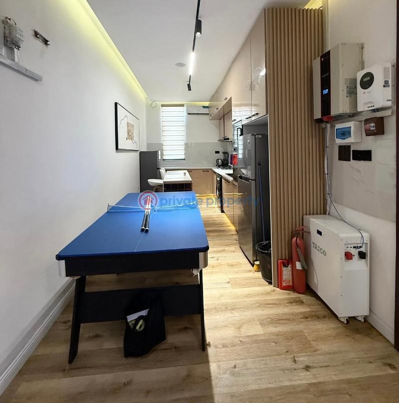 2 bedroom Block Of Flats For Sale Lekki Phase 1 Lagos - 3