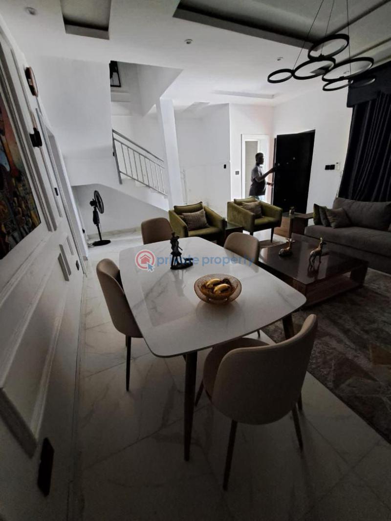 3 bedroom Flat & Apartment For Rent Rhs Lekki Lagos - 1