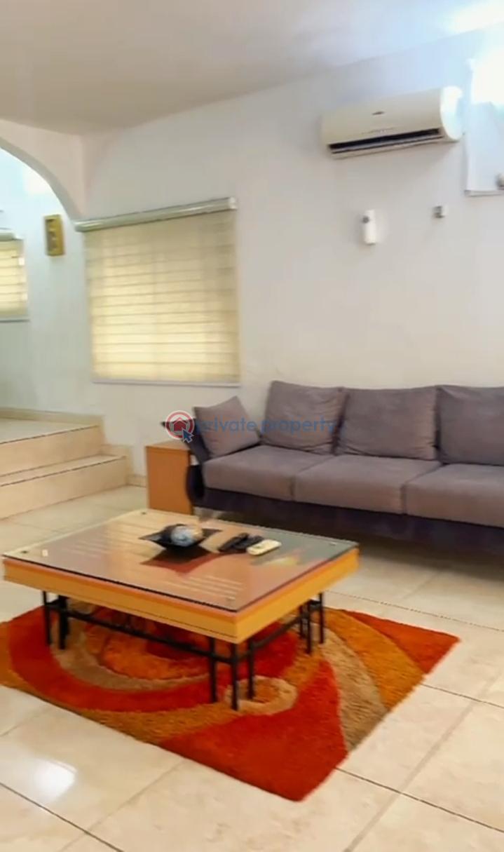 3 bedroom Flat & Apartment For Rent Off Ajao Rd Ogunlana Surulere Lagos - 1