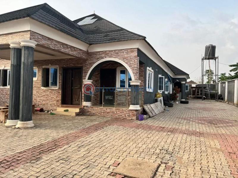 4 bedroom House For Rent Moganna Estate Elebu Off Akala Express Way Oluyole Extension Ibadan Oyo