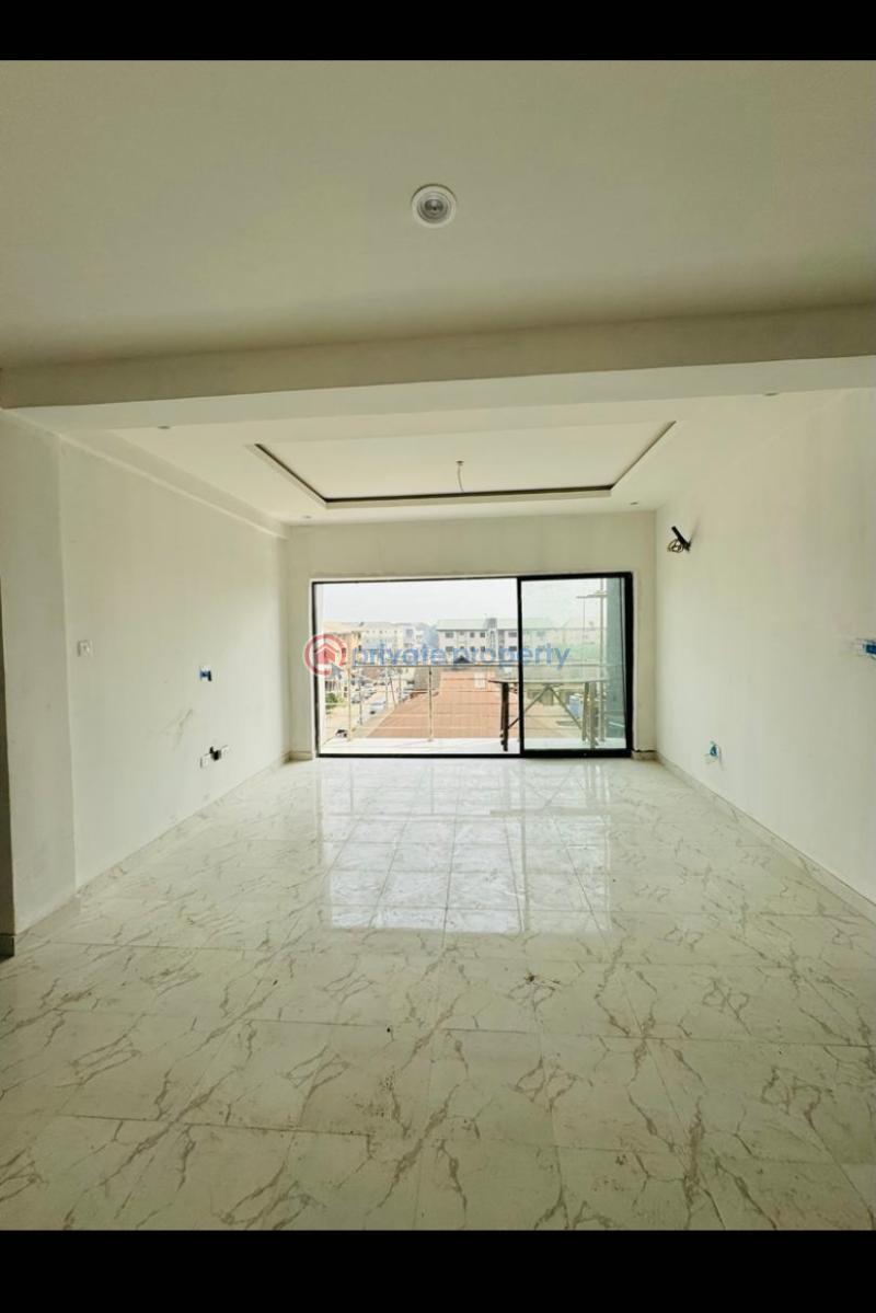 Fully serviced  3 bedroom apartment - 7 3 bedroom Flat & Apartment For Sale Alagomeji Yaba Lagos - 7
