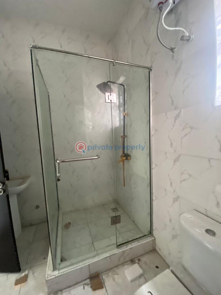 4 bedroom House For Rent Royal Pine Estate, Orchid Road Lekki Lagos - 6