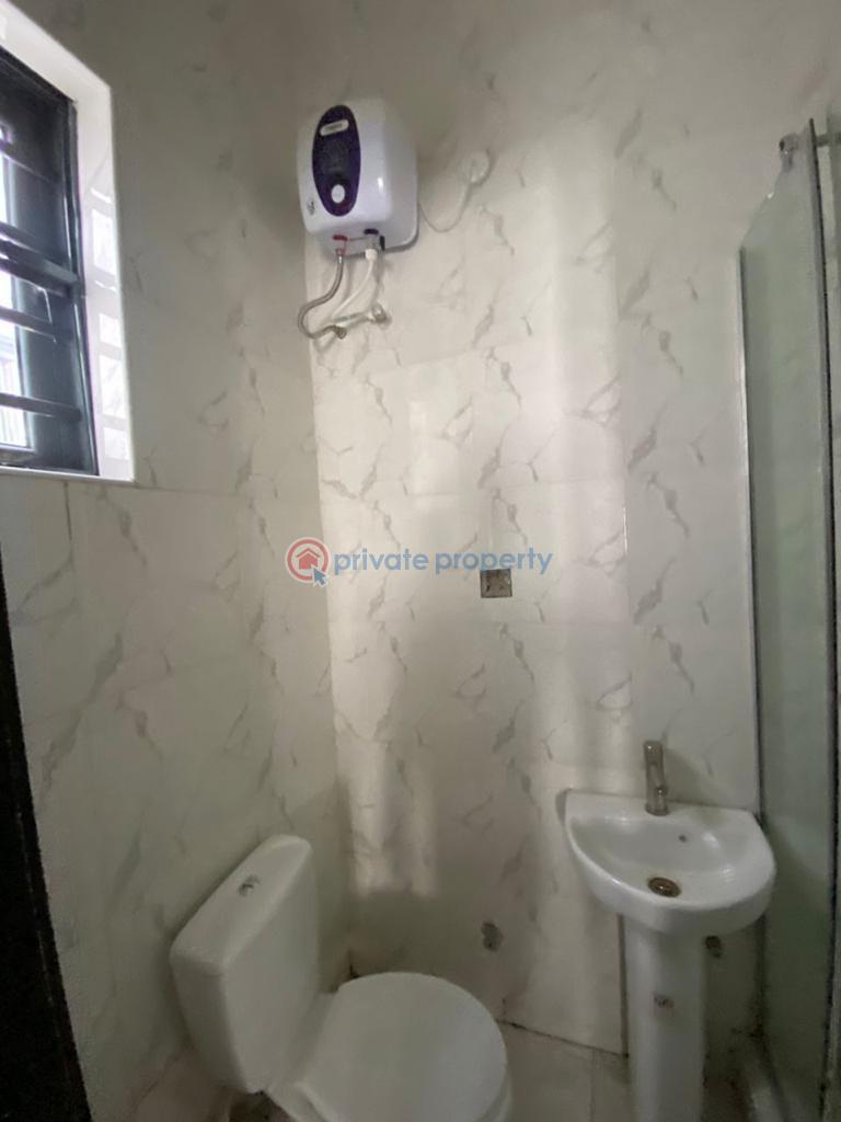 4 bedroom House For Rent Royal Pine Estate, Orchid Road Lekki Lagos - 9