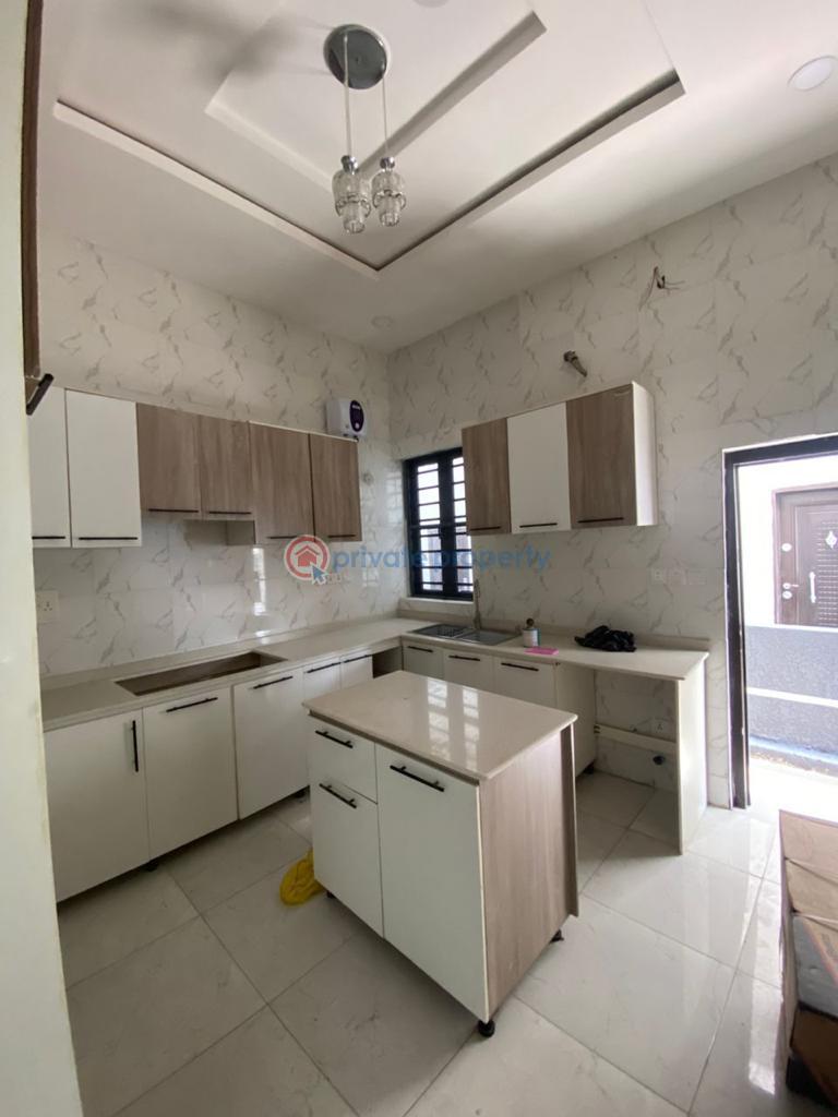4 bedroom House For Rent Royal Pine Estate, Orchid Road Lekki Lagos - 3