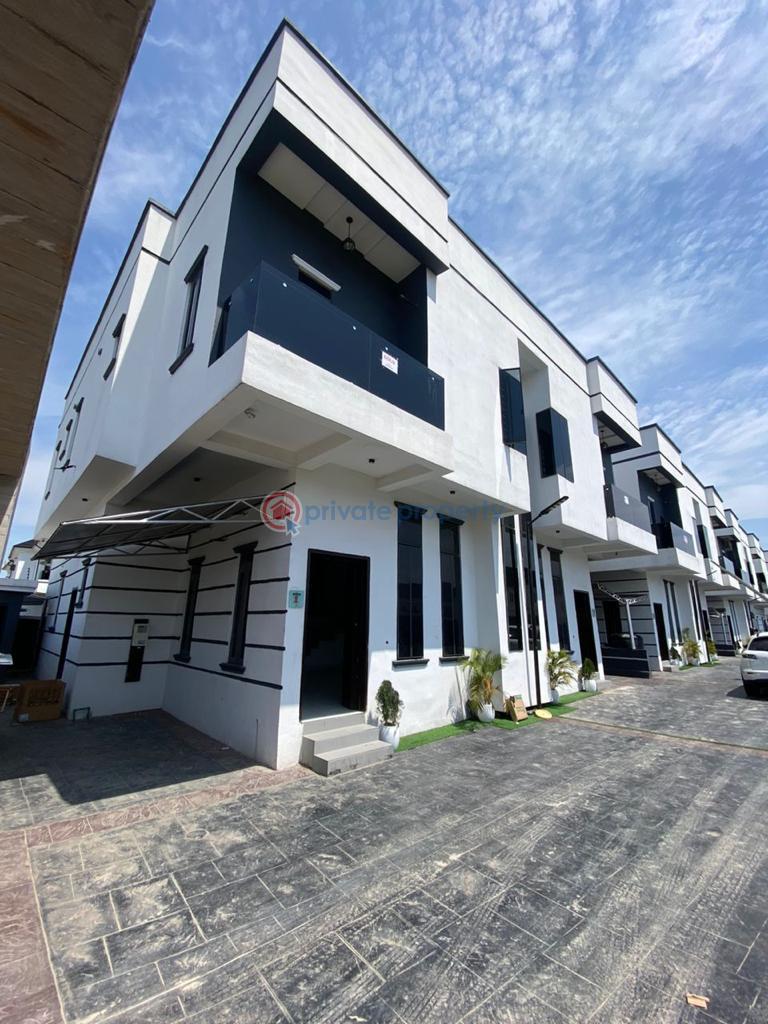 4 bedroom House For Rent Royal Pine Estate, Orchid Road Lekki Lagos - 0