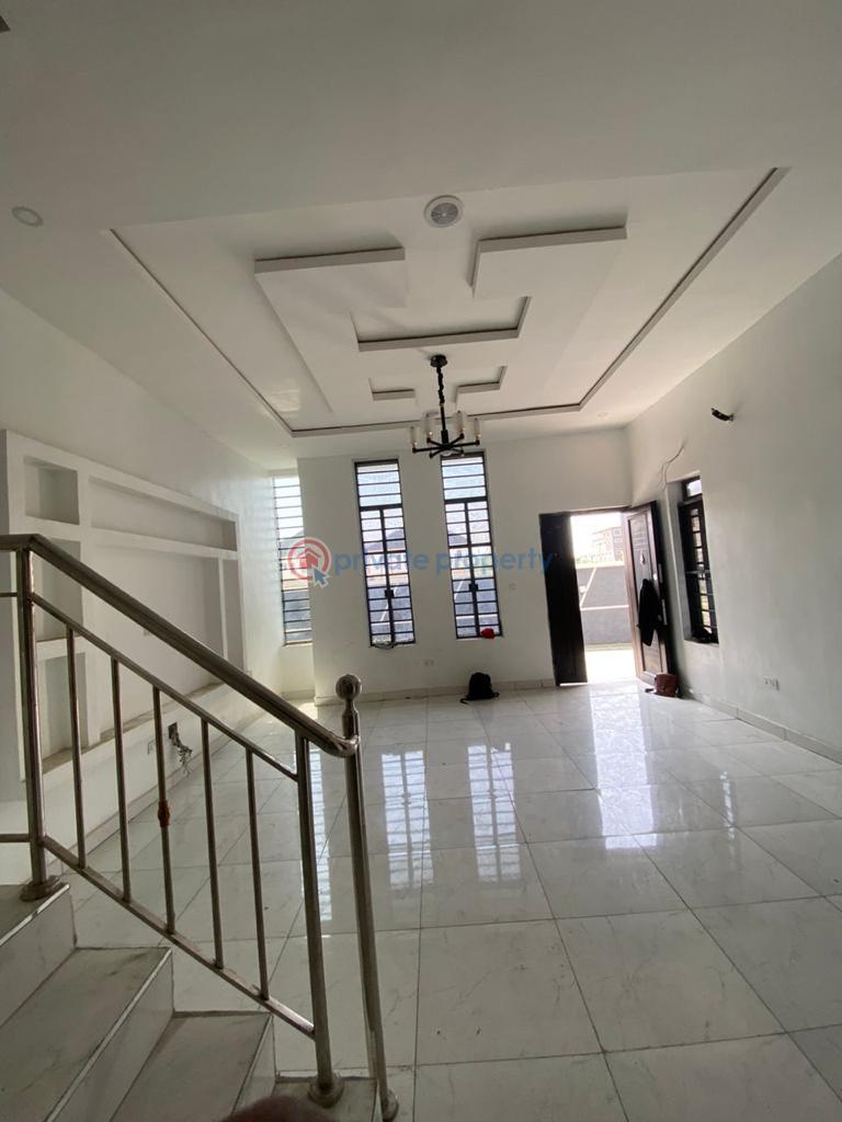 4 bedroom House For Rent Royal Pine Estate, Orchid Road Lekki Lagos - 2
