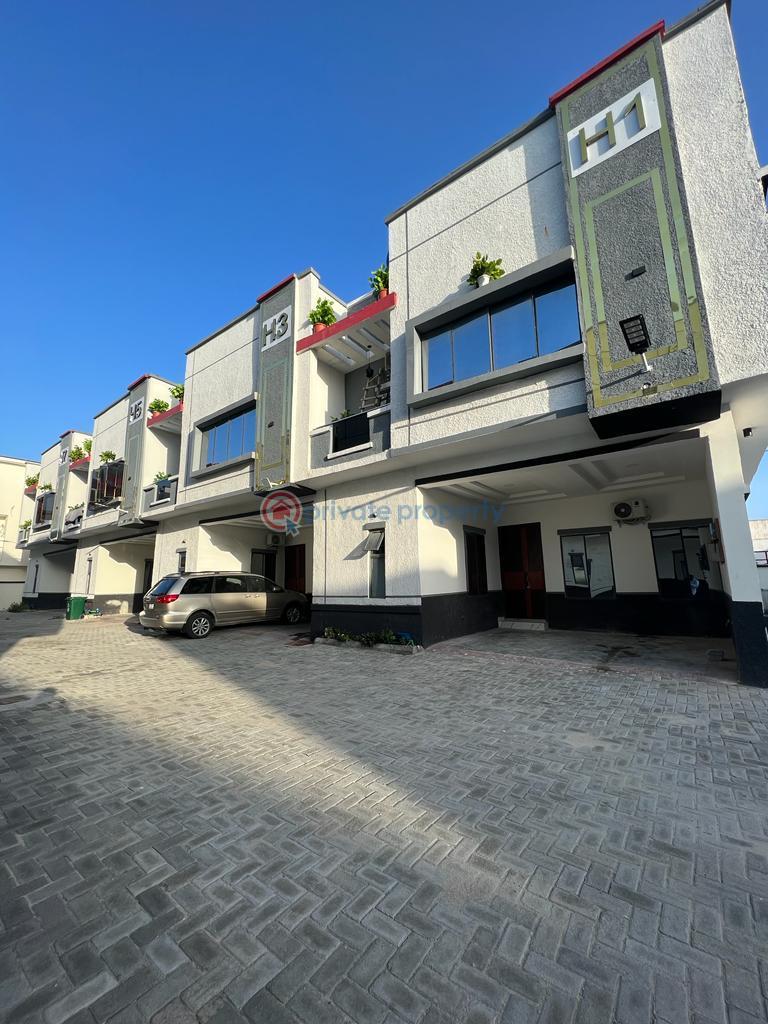For rent 4 bedroom House Victoria Crest Estate Orchid, Lekki Lagos