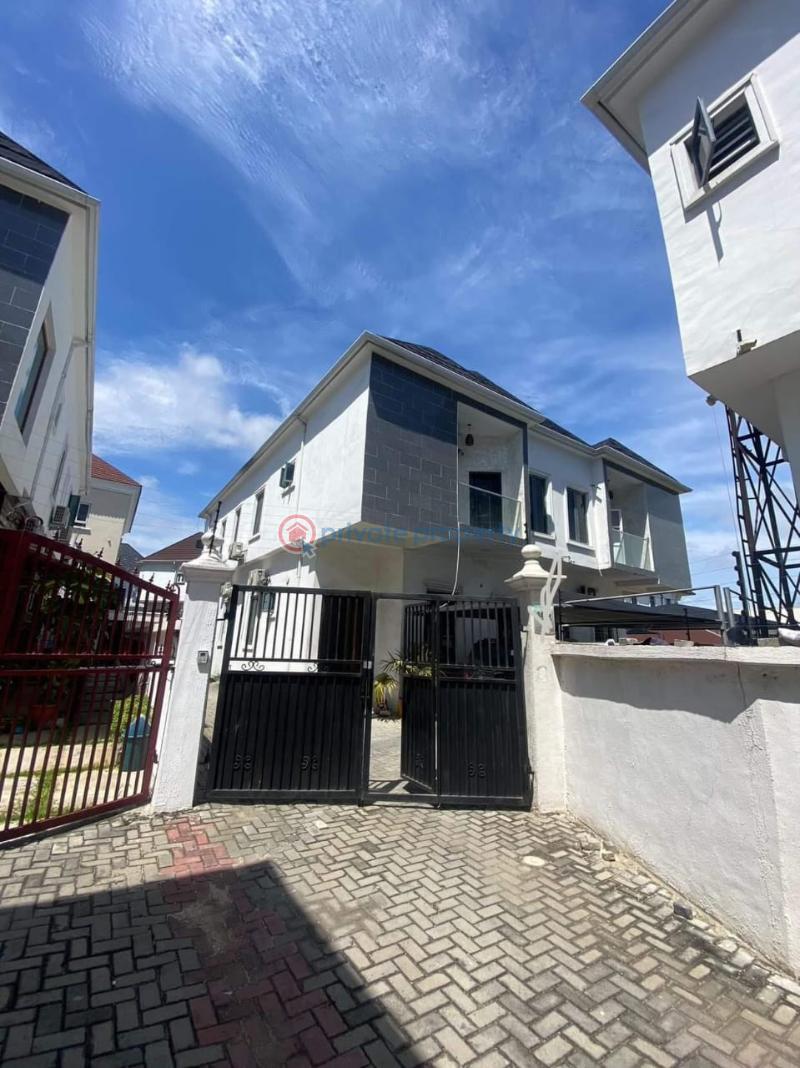 4 bedroom House For Rent Lekki Lagos - 1