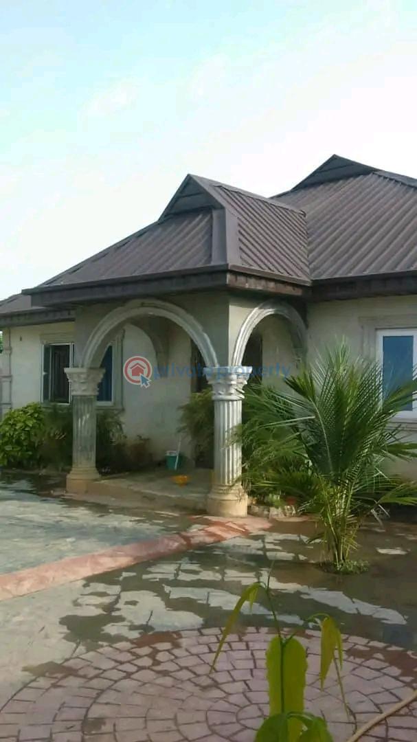 For sale 4 bedroom House Ogijo Ikorodu Lagos (PID 4PACLP) Private