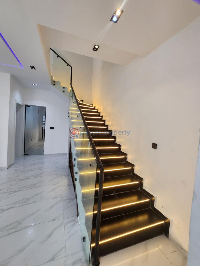 4 bedroom Detached Duplex For Sale Crown Estate Monastery Road Sangotedo Lagos - 4