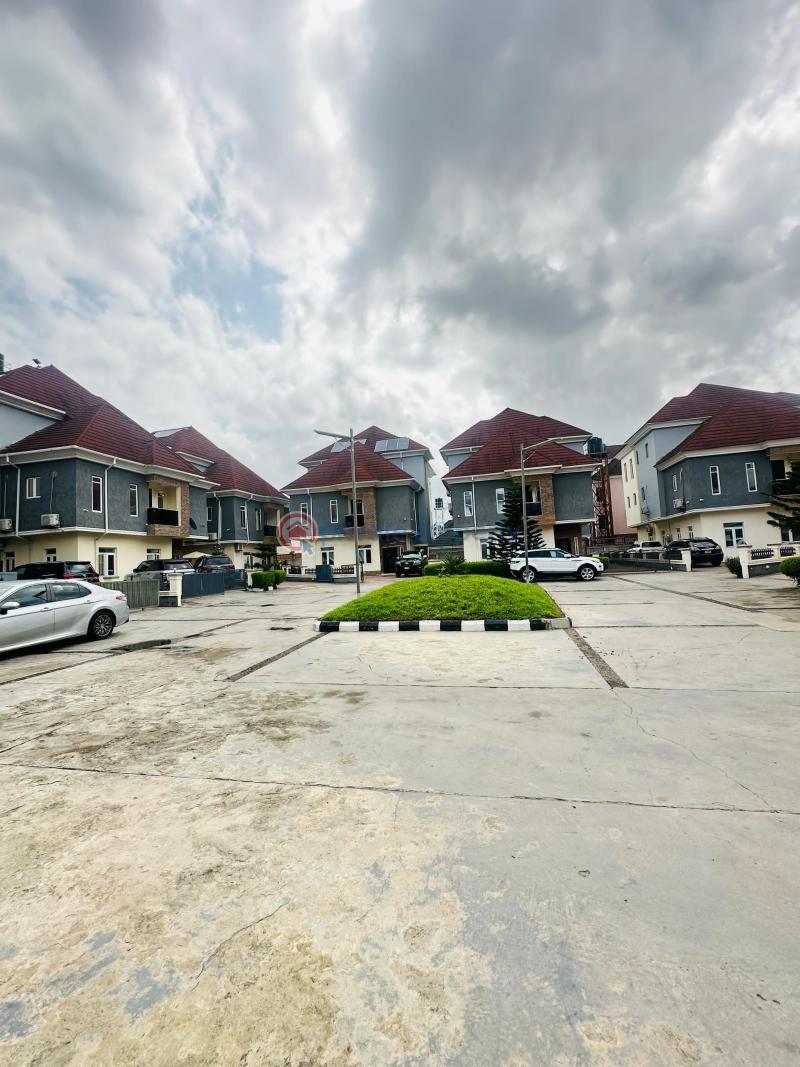5 bedroom Detached Duplex For Sale Ikeja GRA Lagos - 1