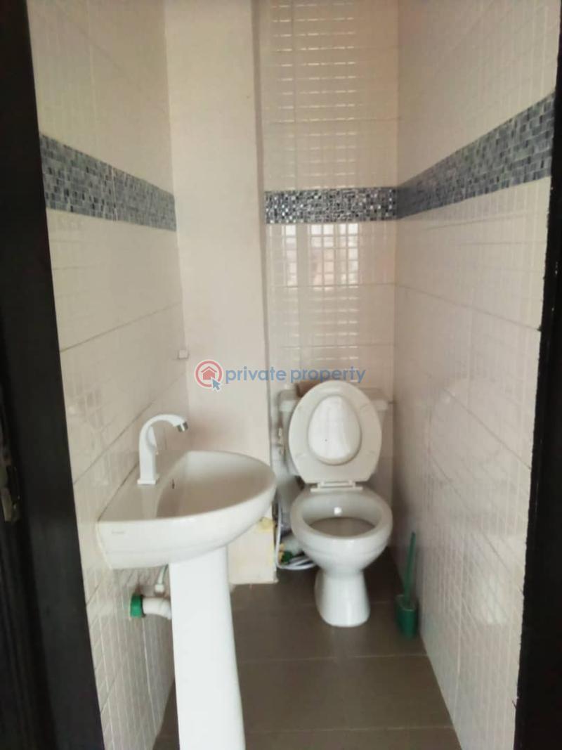 3 bedroom Block Of Flats For Rent Cmd Road Kosofe/Ikosi Lagos - 5