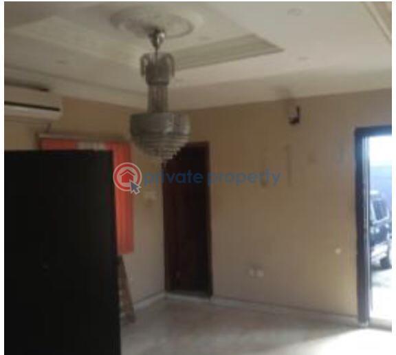 7 bedroom Commercial Property For Rent Ogudu Lagos - 3
