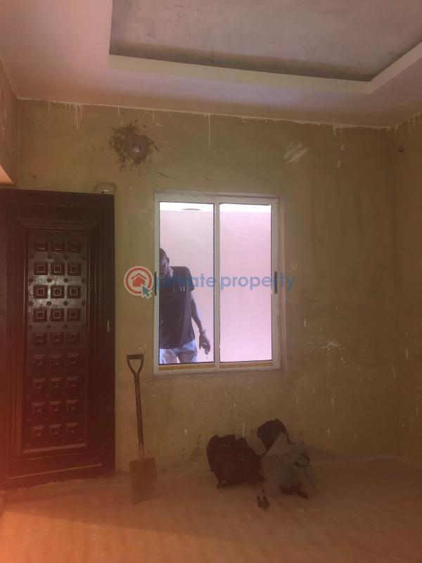 For rent 1 bedroom Self Contain Alagomeji Yaba Lagos (PID 0PAPHE