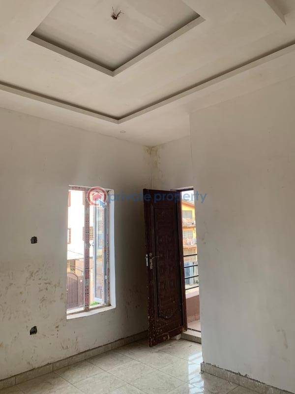 1 bedroom Flat & Apartment For Rent Sabo Yaba Lagos - 1