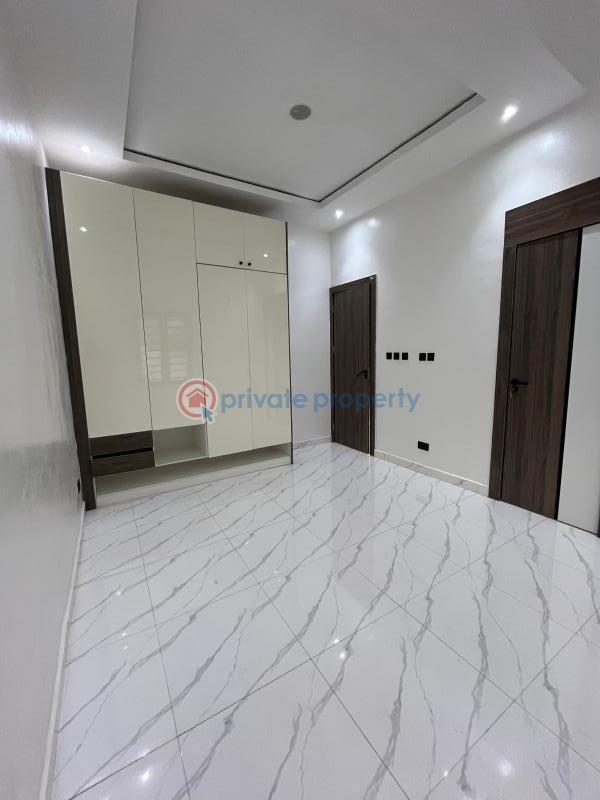 3 bedroom Flat & Apartment For Sale Rock Drive Lekki Phase 1 Lagos - 9