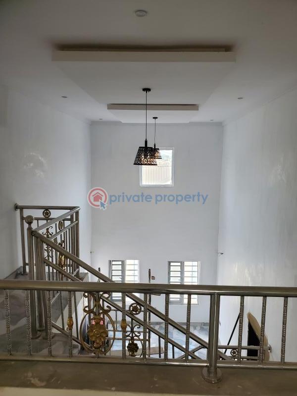 5 bedroom Detached Duplex For Sale Alalubosa Gra Residence Alalubosa Ibadan Oyo - 14