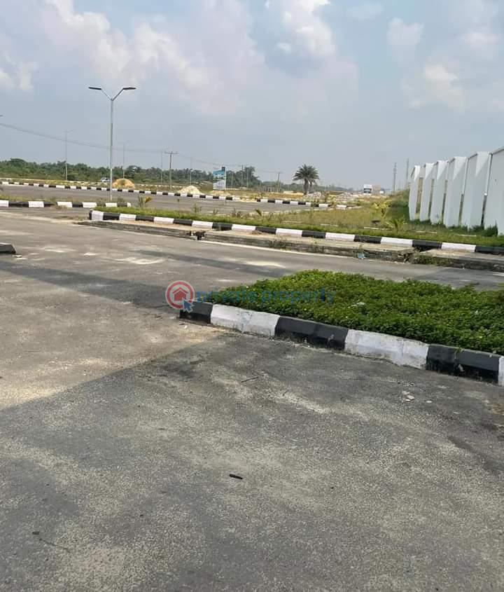Mixed use Land For Sale Itunu City Estate Opposite Lekki International Airport Along Lekki Epe Expressway Aiyetoro Scheme Ibeju Lekki Lagos Eleko Ibeju-Lekki Lagos - 10