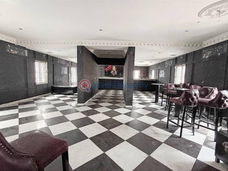 Commercial Property For Rent Admiralty Way Lekki Phase 1 Lagos - 2