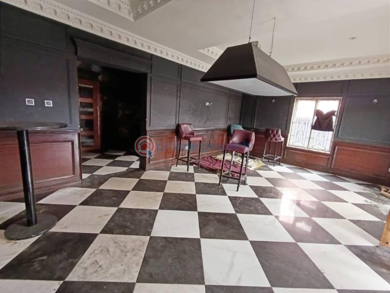 Commercial Property For Rent Admiralty Way Lekki Phase 1 Lagos - 4
