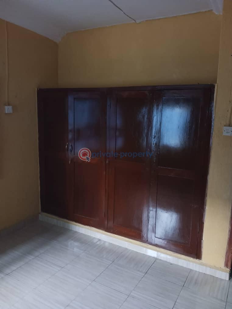 For rent 2 bedroom Flat & Apartment Sam Shonibare Estate Maryland