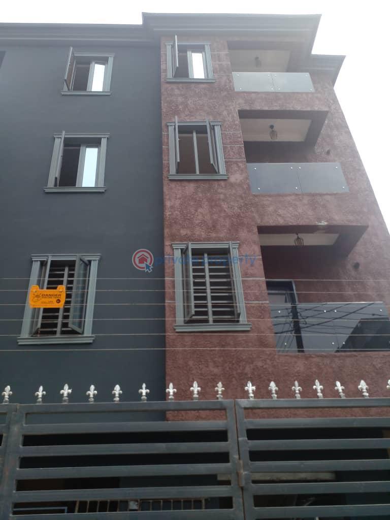 2 bedroom Flat & Apartment For Rent Ebute Metta Yaba Lagos