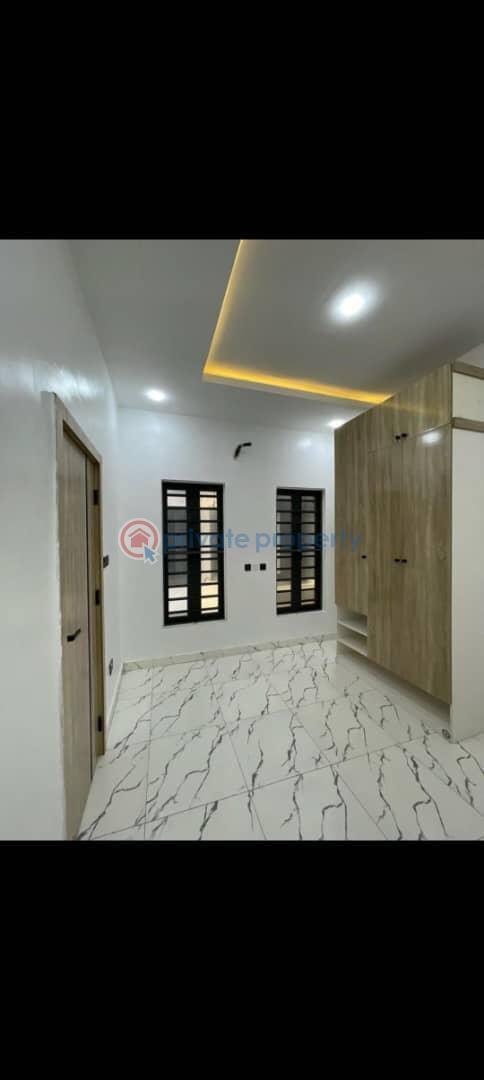 4 bedroom Semi detached Duplex For Sale Ologolo Lekki Lagos - 3