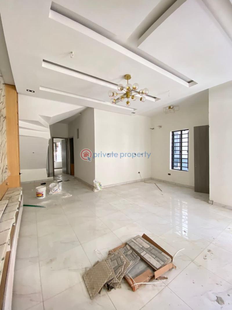 5 bedroom House For Sale Lekki Lagos - 1