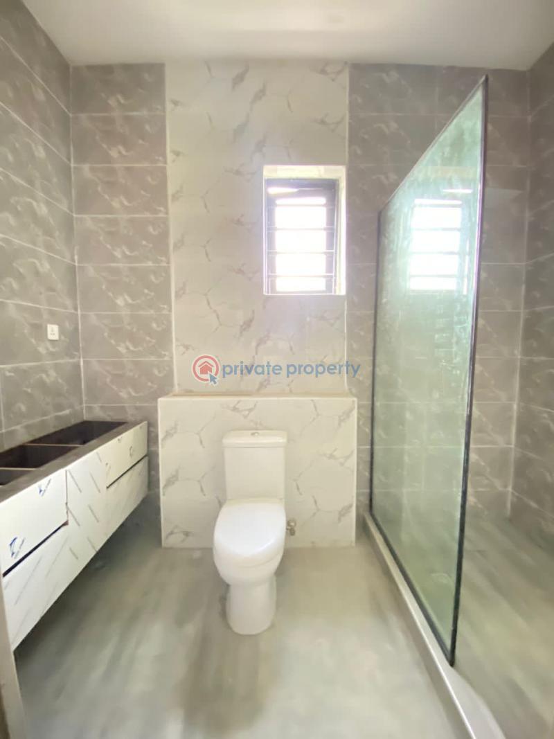 5 bedroom House For Sale Lekki Lagos - 6