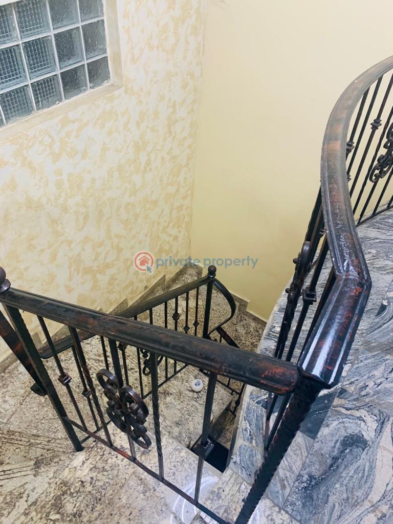 6 bedroom Detached Duplex For Rent In A Lovely Environment @ Magodo Gra Phase 2 Lagos Magodo GRA Phase 2 Kosofe/Ikosi Lagos - 9