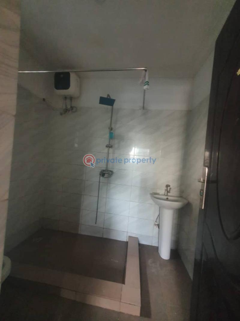 3 bedroom Flat & Apartment For Rent Sabo Alagomeji Yaba Lagos - 13