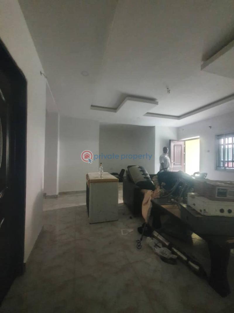 3 bedroom Flat & Apartment For Rent Sabo Alagomeji Yaba Lagos - 11