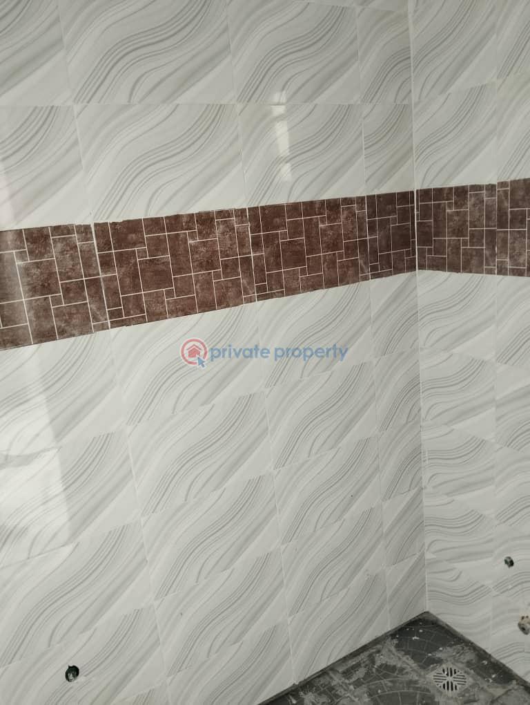 2 bedroom House For Rent Off Irone Street, Surulere Lagos - 7