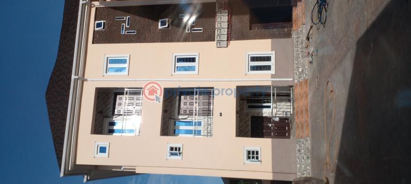 3 bedroom Flat & Apartment For Rent Off Onikoyi Street Surulere Lagos - 4