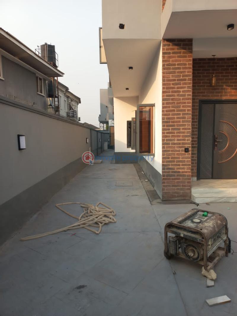 4 bedroom Semi detached Duplex For Rent In A Secured Neighborhood At Magodo Gra Phase I, Isheri Lagos Magodo GRA Phase 1 Ojodu Lagos - 2