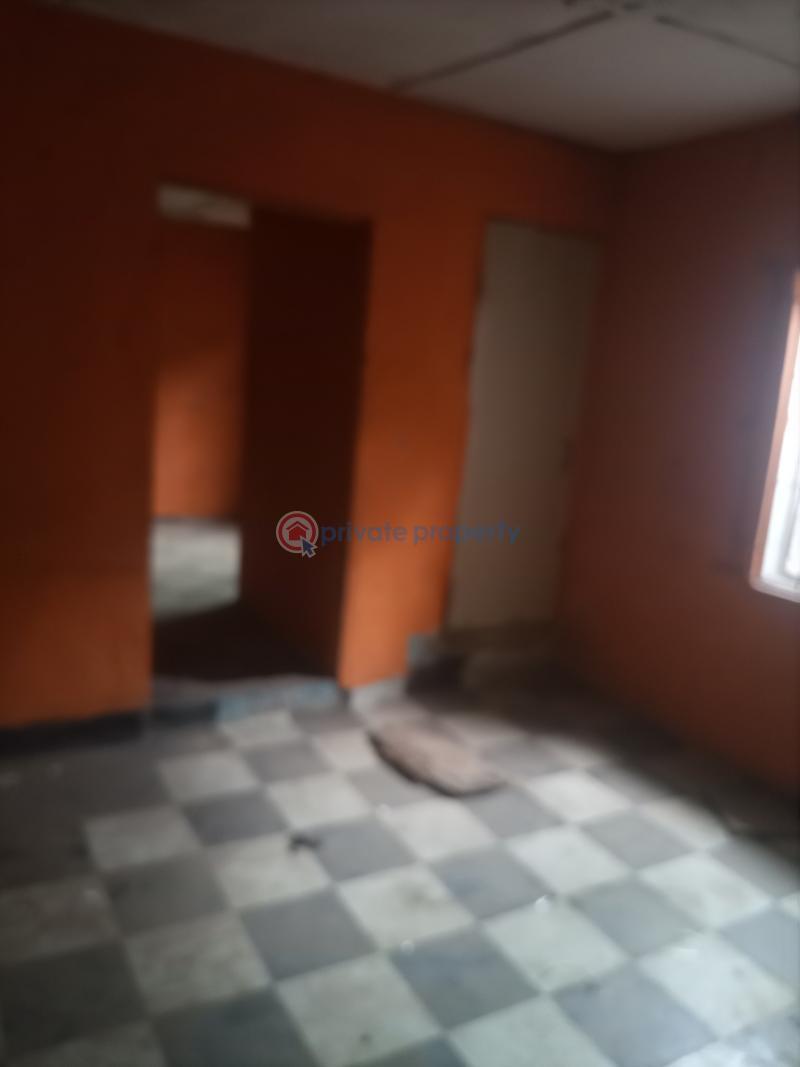 1 bedroom Flat & Apartment For Rent Ejigbo Lagos Mainland Ejigbo Lagos - 3