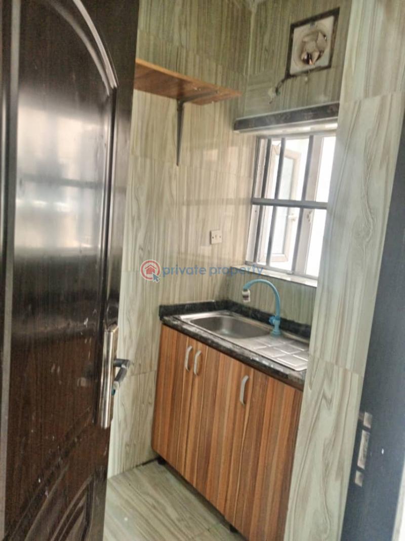 1 bedroom Flat & Apartment For Rent Thomas Estate Ajah Lagos - 8