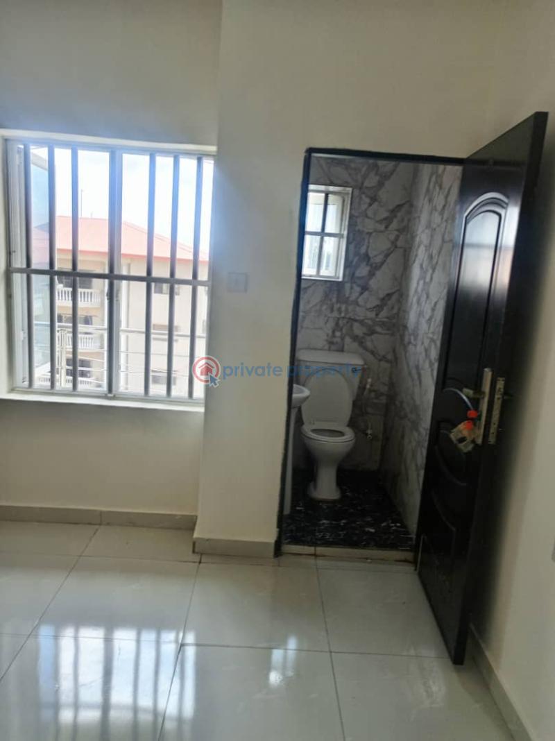 1 bedroom Flat & Apartment For Rent Thomas Estate Ajah Lagos - 7