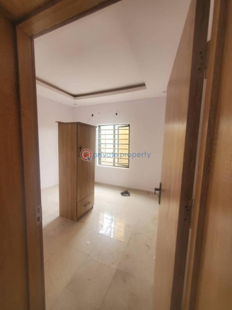 For rent 2 bedroom Flat & Apartment Isefun Camp David Road Ipaja Ayobo