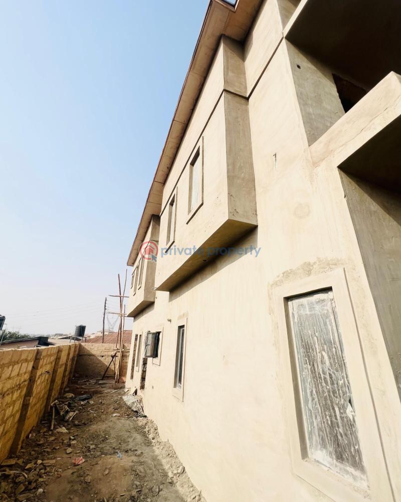 5 bedroom Semi detached Duplex For Sale Eleyele Ibadan Oyo - 0