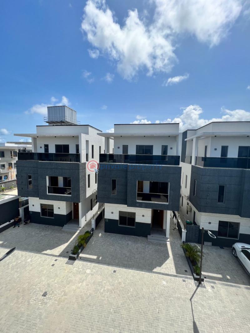 5 bedroom Detached Duplex For Sale Lekki Lagos - 1