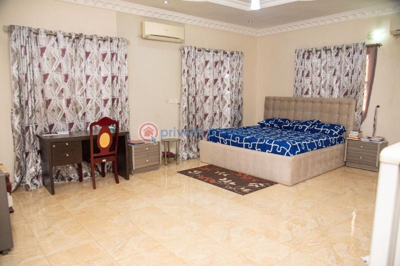 For rent 5 bedroom House Carlton Gate Estate Chevron Drive Lekki Lagos