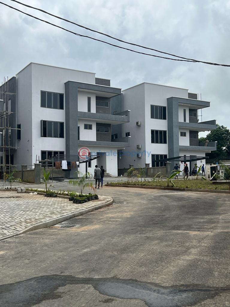 5 bedroom House For Sale Close To Zarthech Wuye Abuja Phase 2  - 4