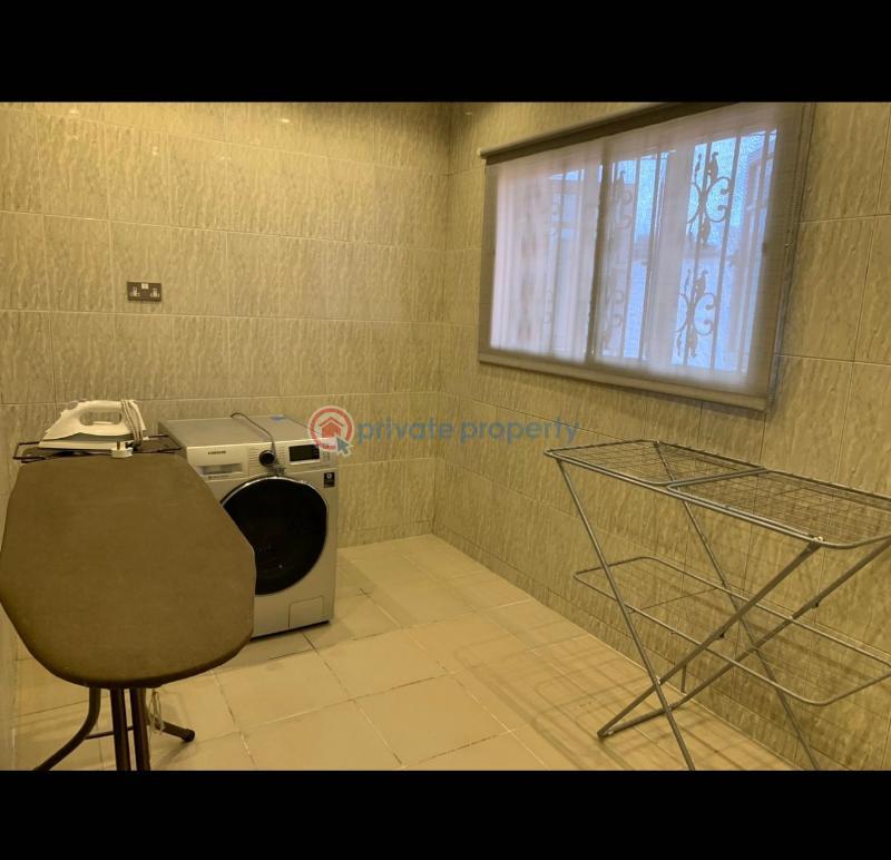 Luxuriously fully furnished 4 bedrooms apartment - 12 4 bedroom Block Of Flats Short let On Admiralty Way Lekki Phase 1 Lagos - 12