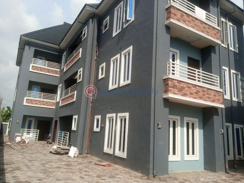 For rent 2 bedroom Flat & Apartment Shell Cooperative Estate Port