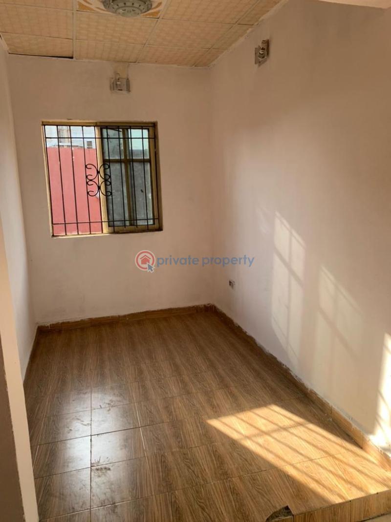 2 bedroom Flat & Apartment For Rent Lekki Phase 1 Lagos - 3