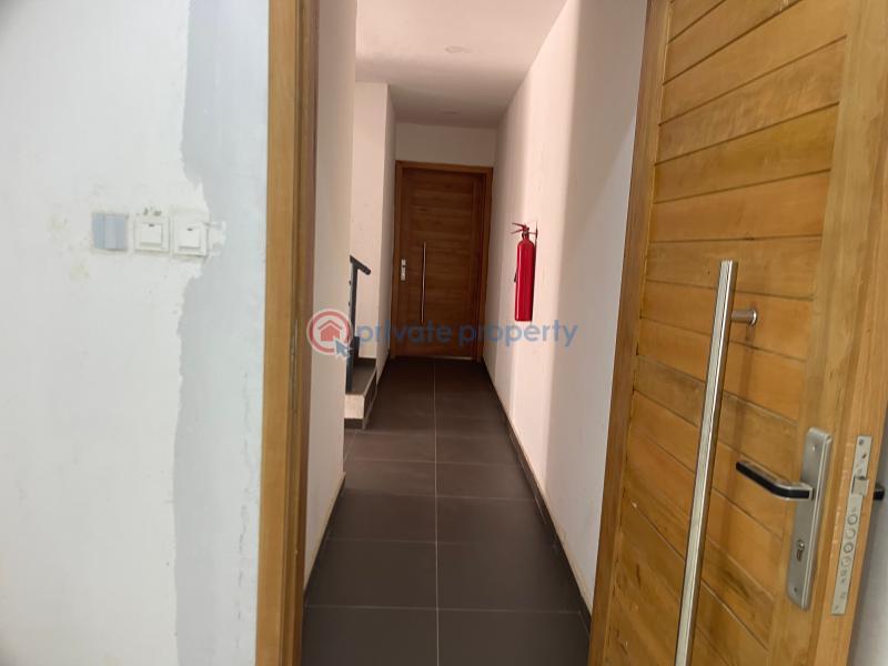 3 bedroom Block Of Flats For Rent Onigbongbo Estate Maryland Mende Maryland Lagos - 15