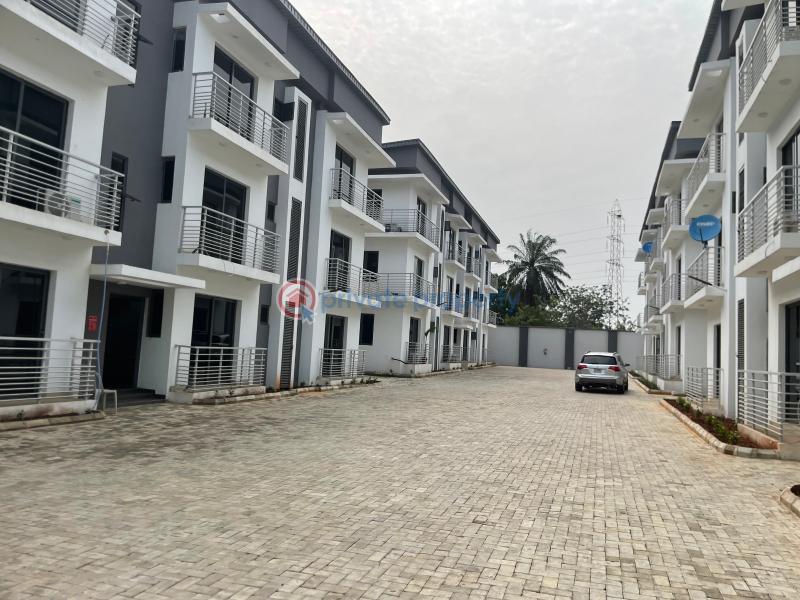 3 bedroom Block Of Flats For Rent Onigbongbo Estate Maryland Mende Maryland Lagos - 2