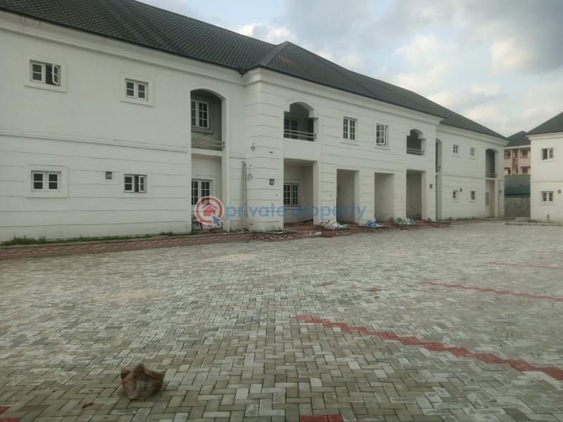 3 bedroom Flat & Apartment For Rent Mummy B Road Off Stadium Road Port Harcourt Rivers - 1