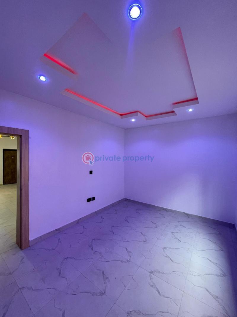 3 bedroom Semi detached Duplex For Sale Located Behind Nta Station And Nearby To Lagos Train Station Tejuosho Yaba Lagos - 5